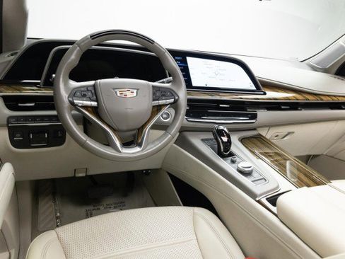 Used 2021 Cadillac Escalade Premium Luxury Platinum w/ LPO, Radiant Package image 2