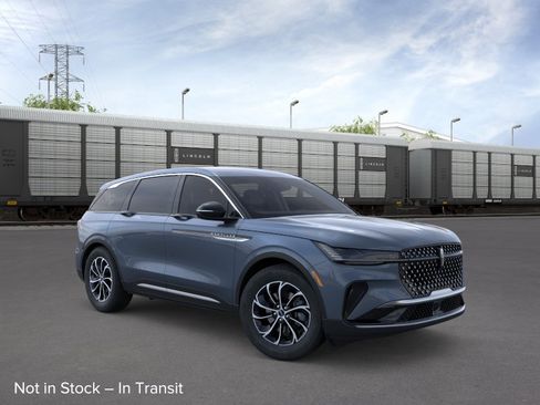 New 2026 Lincoln Nautilus Premier AWD/4WD image 7