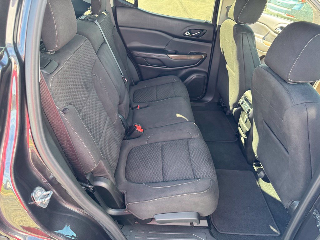 Used 2018 GMC Acadia SLE FWD image 24