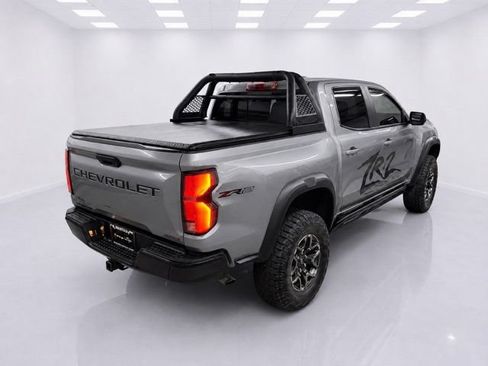Used 2023 Chevrolet Colorado ZR2 AWD/4WD image 5
