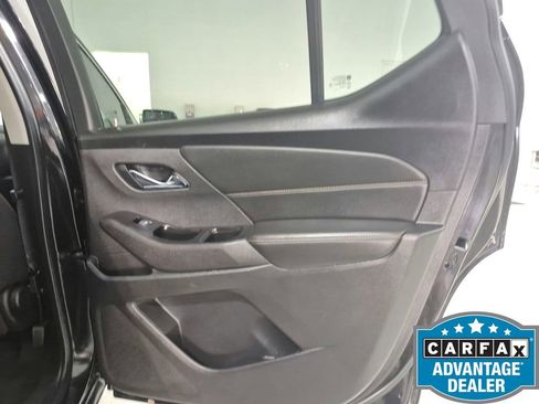 Used 2020 Chevrolet Traverse LS w/ LPO, Blackout Package FWD image 25