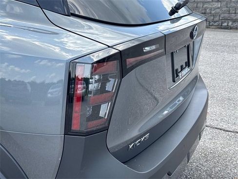New 2025 Nissan Kicks SR image 12