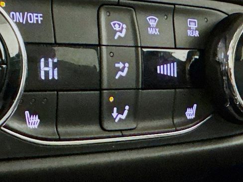 Used 2021 Chevrolet TrailBlazer LT w/ Premium Seating Package image 20