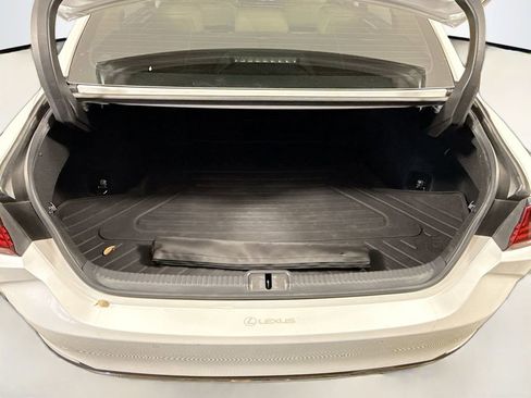 Used 2021 Lexus ES 300h Ultra Luxury w/ Accessory Package 2 image 27