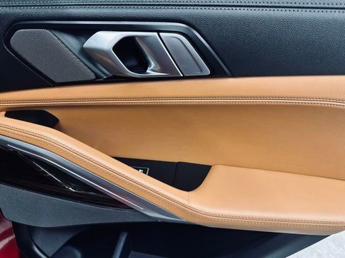 Used 2023 BMW X6 xDrive40i w/ Executive Package image 15