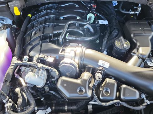 New 2025 Jeep Grand Cherokee Overland w/ Trailer Tow Package image 28