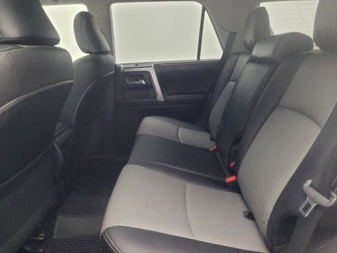 Used 2018 Toyota 4Runner SR5 Premium AWD/4WD image 18