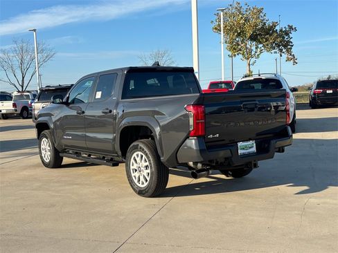New 2026 Toyota Tacoma SR5 image 5
