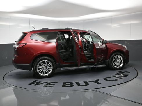 Used 2015 Chevrolet Traverse LT w/ Style and Technology Package AWD/4WD image 25