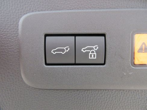 Used 2025 Lexus GX 550 w/ Accessory Package (Z1) image 58