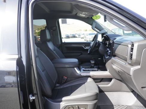 Used 2023 Chevrolet Silverado 1500 LTZ AWD/4WD image 22
