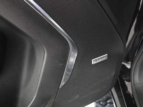 Used 2022 Chevrolet Tahoe Z71 w/ Luxury Package image 12