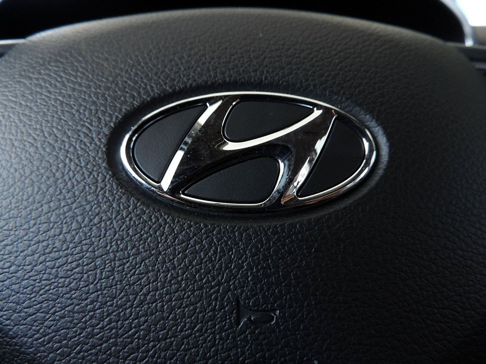 Used 2023 Hyundai Santa Fe SEL AWD/4WD image 23