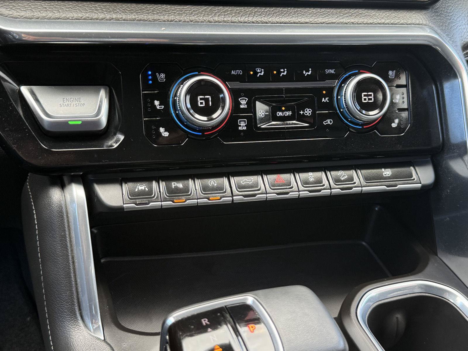 Used 2024 GMC Sierra 1500 Denali AWD/4WD image 33