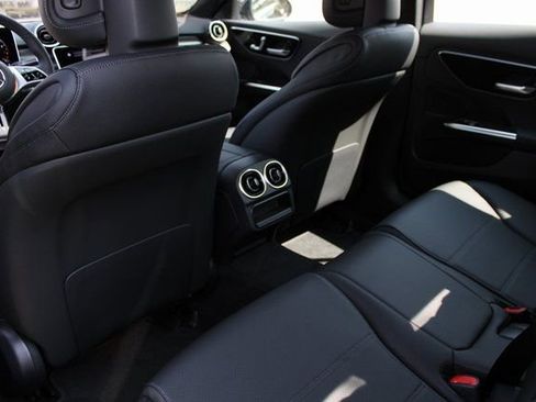 New 2025 Mercedes-Benz C 300 4MATIC Sedan image 33