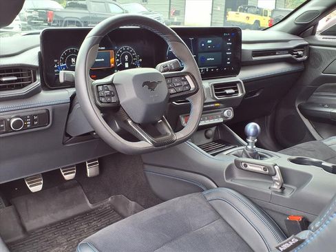 Used 2024 Ford Mustang Dark Horse image 18