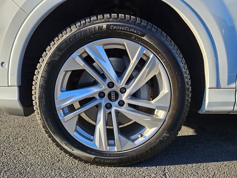 Used 2022 Audi Q7 Premium Plus image 14