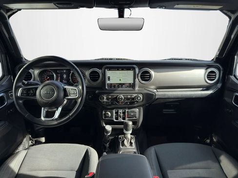 Used 2018 Jeep Wrangler Unlimited Sahara AWD/4WD image 14