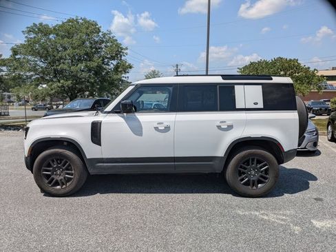 Used 2024 Land Rover Defender 110 S AWD/4WD image 7