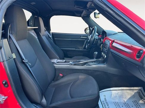 Used 2014 MAZDA MX-5 Miata Club image 14