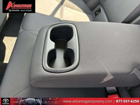 Used 2024 Toyota Corolla LE FWD image 15