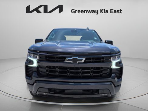 Used 2024 Chevrolet Silverado 1500 RST AWD/4WD image 11