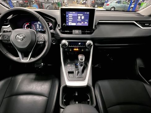 Used 2024 Toyota RAV4 XLE Premium image 15