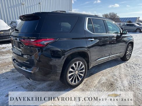Used 2023 Chevrolet Traverse Premier image 5