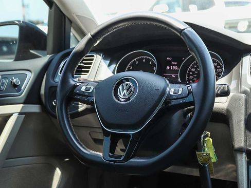 Used 2018 Volkswagen Golf S AWD/4WD image 15
