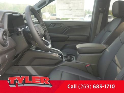 New 2026 Chevrolet Colorado Trail Boss AWD/4WD image 38