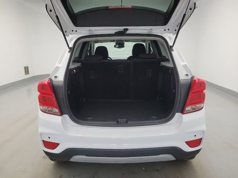 Used 2020 Chevrolet Trax LT AWD/4WD image 29