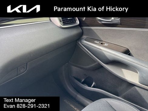 Used 2019 Kia Sorento LX image 27