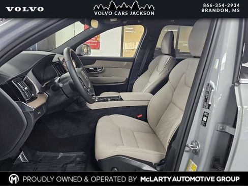 New 2026 Volvo XC90 B6 Plus w/ Protection Package Premier image 7