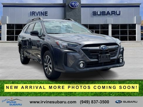 Used 2023 Subaru Outback Premium AWD/4WD image 1
