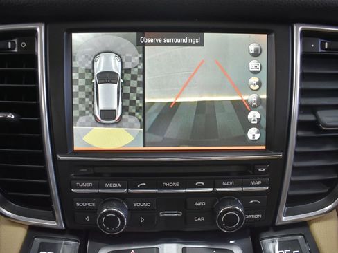 Used 2015 Porsche Panamera 4 w/ Premium Package Plus image 21