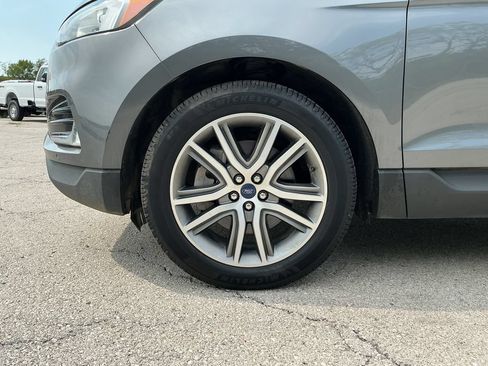 Used 2022 Ford Edge Titanium w/ Class II Trailer Tow Package AWD/4WD image 9