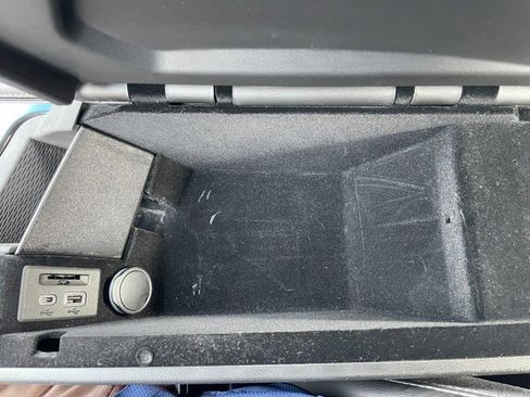 Used 2024 Cadillac CT4 Luxury image 44