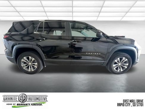 Used 2026 Chevrolet Equinox LT w/ Convenience Package II AWD/4WD image 7