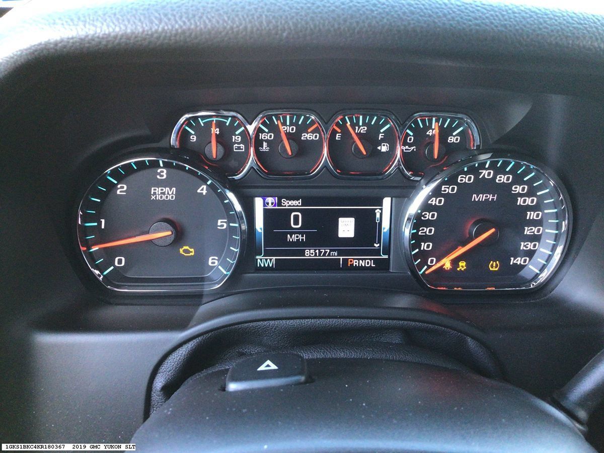 Used 2019 GMC Yukon SLT w/ Premium Edition RWD image 13