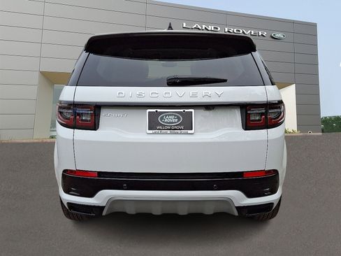 Certified 2024 Land Rover Discovery Sport S image 7