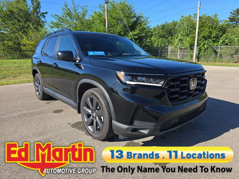 Certified 2025 Honda Pilot Sport image 1