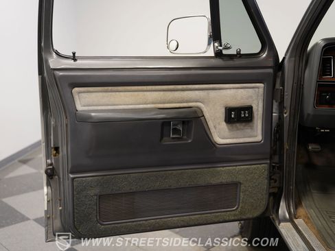 Used 1990 Dodge Ramcharger 2WD image 37