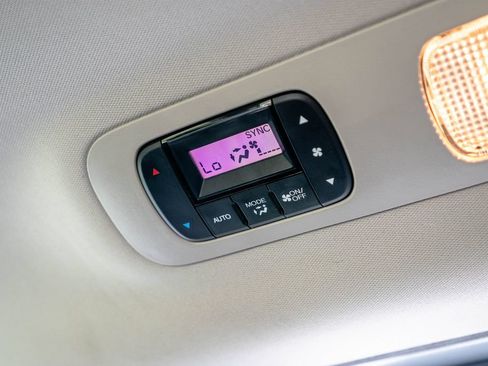 Used 2025 Honda Odyssey EX-L image 37
