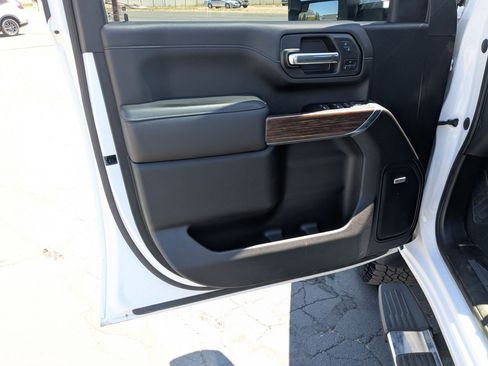 Used 2022 Chevrolet Silverado 2500 High Country AWD/4WD image 14