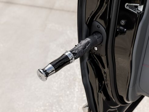 Certified 2023 Rolls-Royce Cullinan image 38