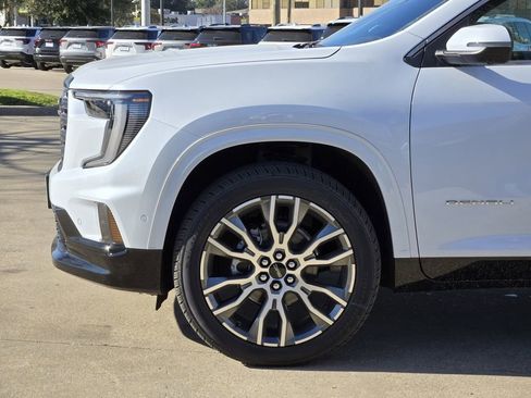 New 2026 GMC Acadia Denali Ultimate w/ LPO, Floor Liner Package image 7