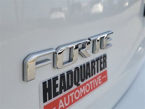 Used 2016 Kia Forte LX image 7