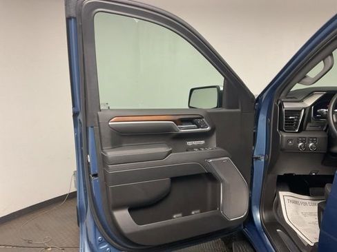 Used 2025 GMC Sierra 1500 Denali image 10