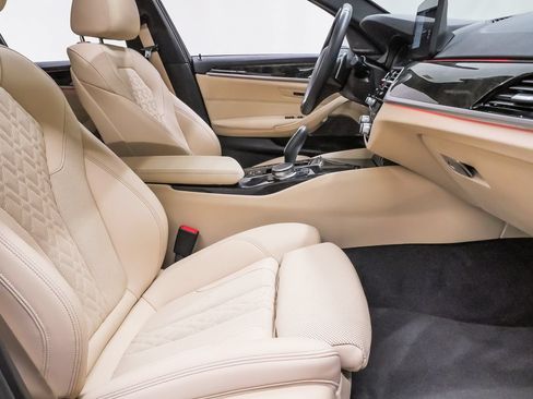 Used 2023 BMW 530e w/ Premium Package RWD image 14