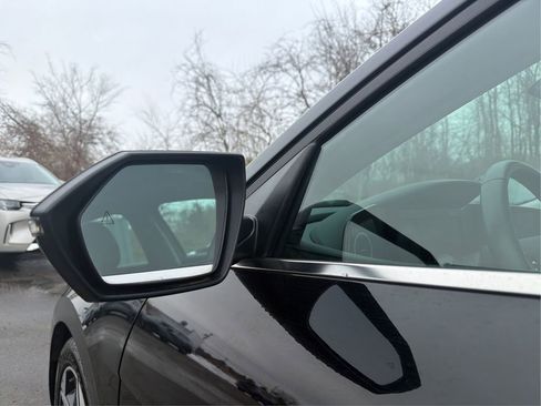 Used 2021 Hyundai Elantra SEL w/ Convenience + Premium Package image 26